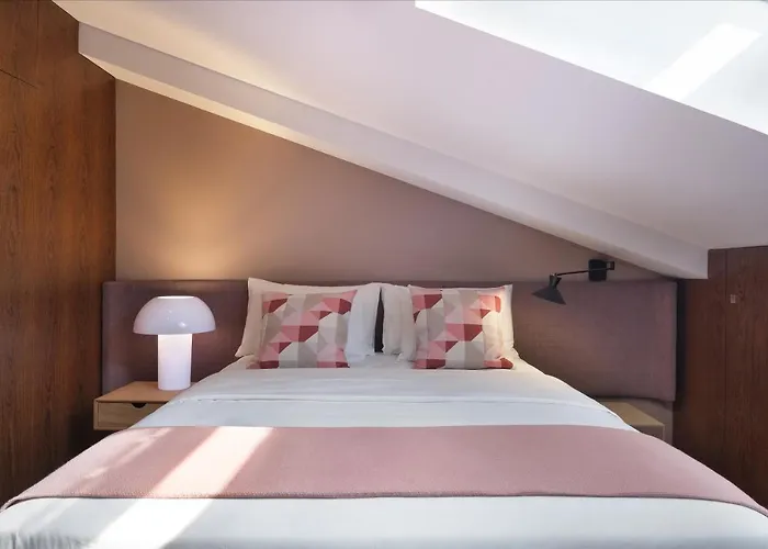 Nº150 Triplex With And Terrace * Braga